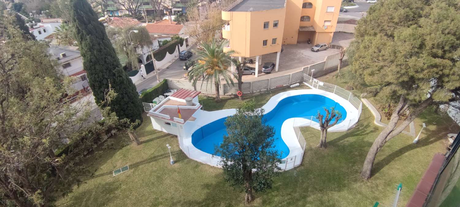 Apartment for holidays in Montemar (Torremolinos)