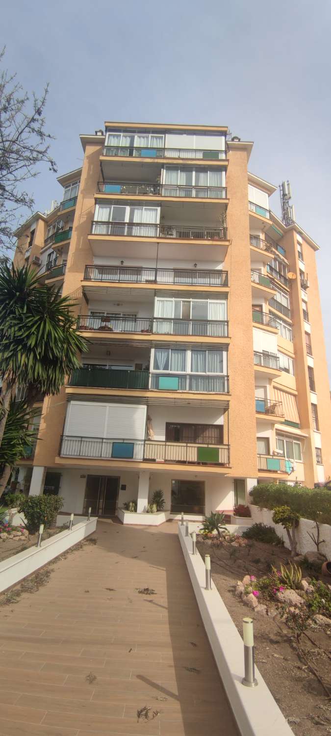 Apartamento en Montemar Alto