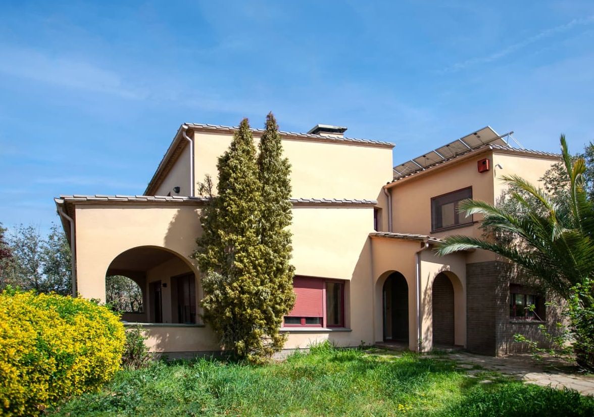 Villa for sale in Llagostera