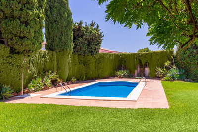 Villa for sale in Montemar (Torremolinos)