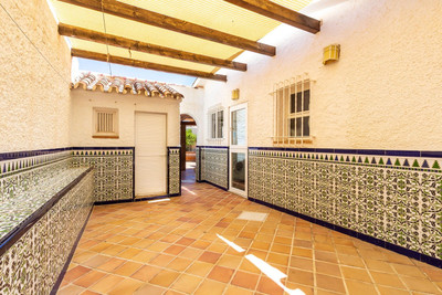 Villa for sale in Montemar (Torremolinos)