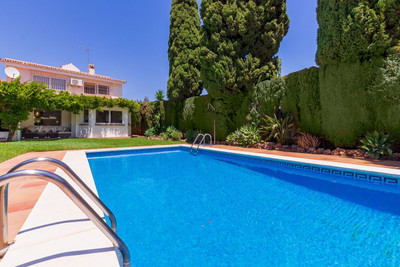 Villa in vendita a Montemar (Torremolinos)