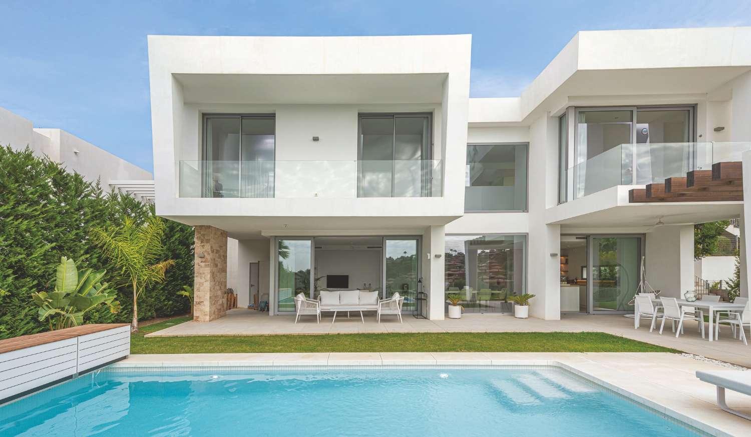 Villa for sale in Santa Clara (Marbella)