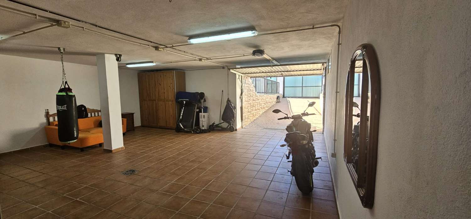 Villa te koop in Alhaurín de la Torre