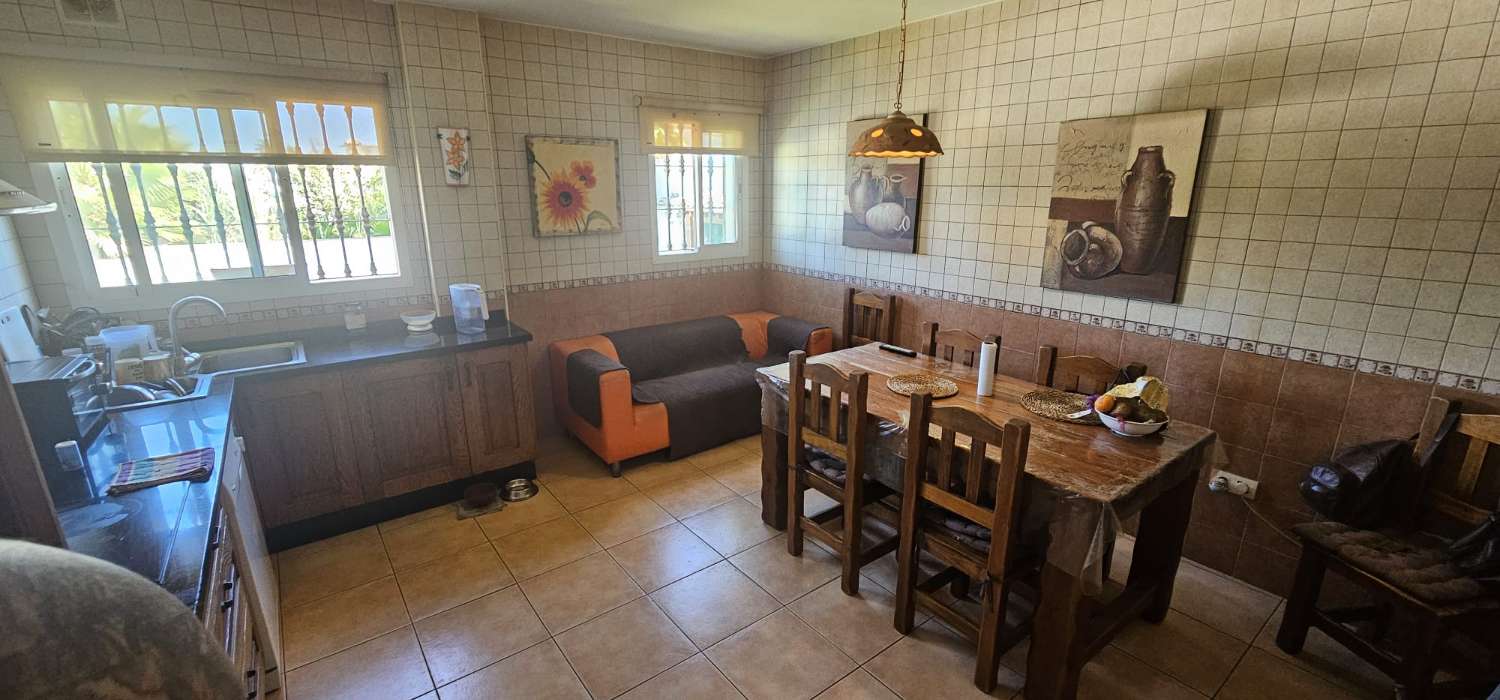 Villa te koop in Alhaurín de la Torre