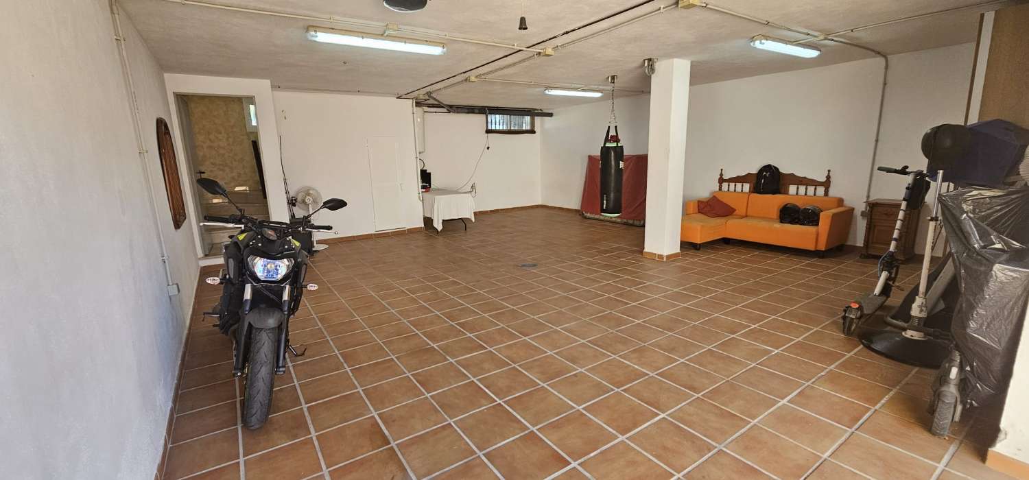 Villa te koop in Alhaurín de la Torre