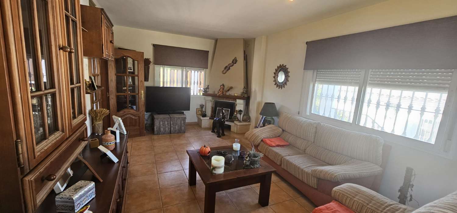 Villa te koop in Alhaurín de la Torre