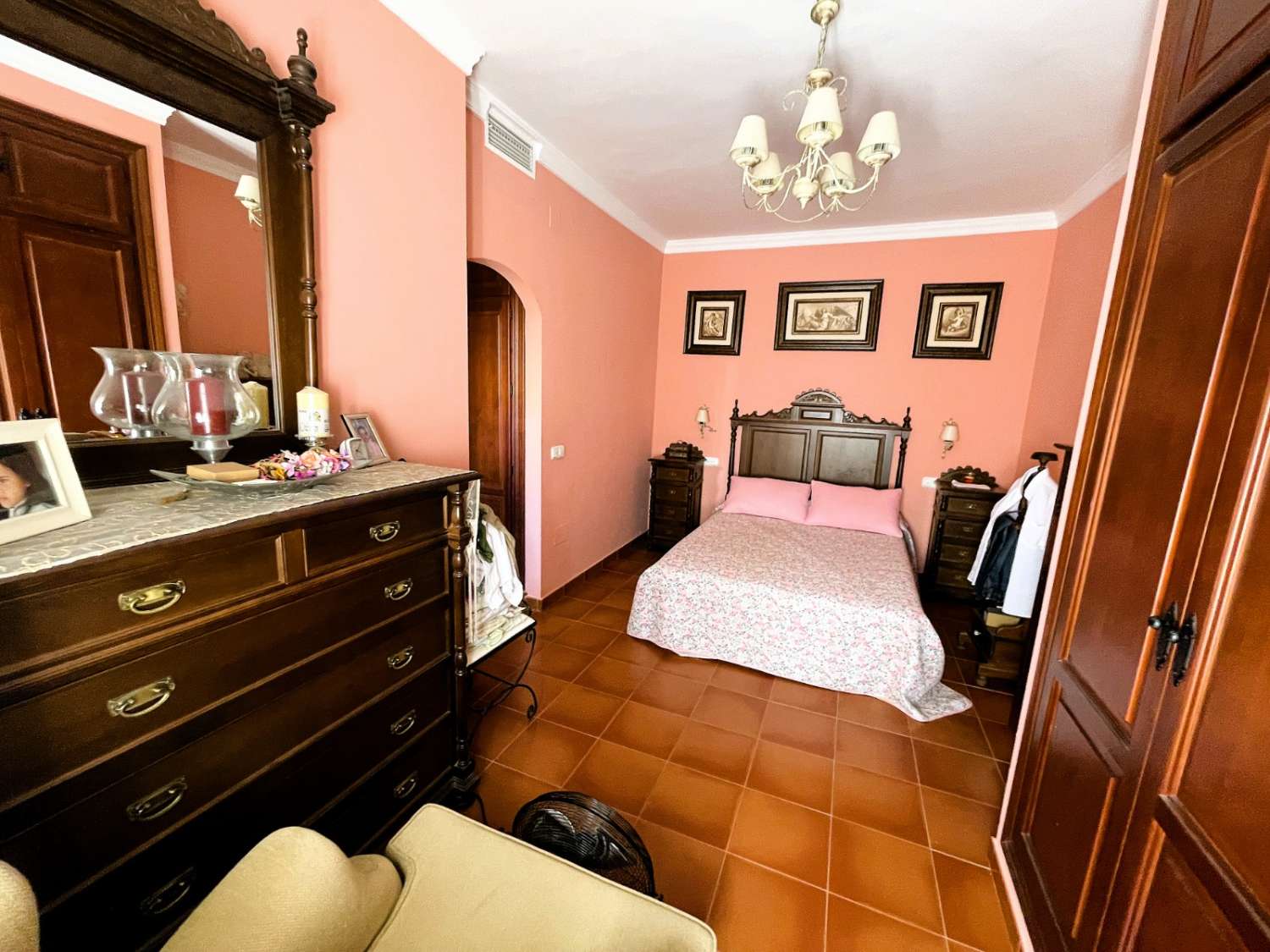 Villa for sale in Alhaurín de la Torre