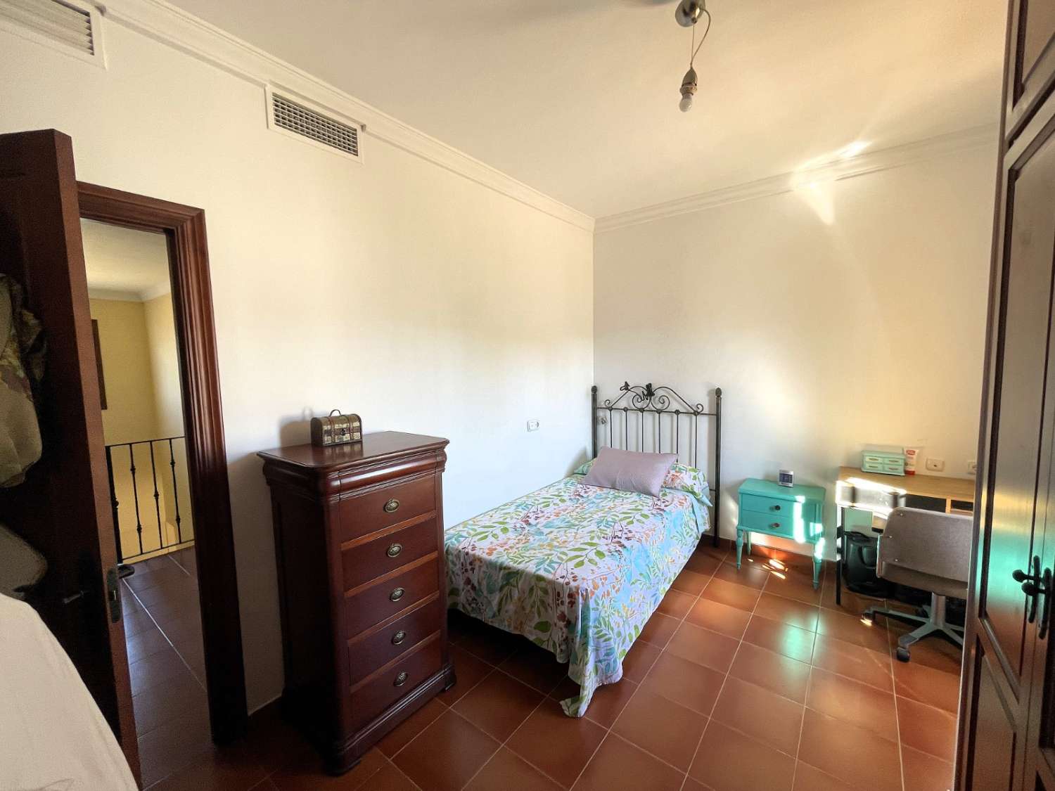 Villa for sale in Alhaurín de la Torre