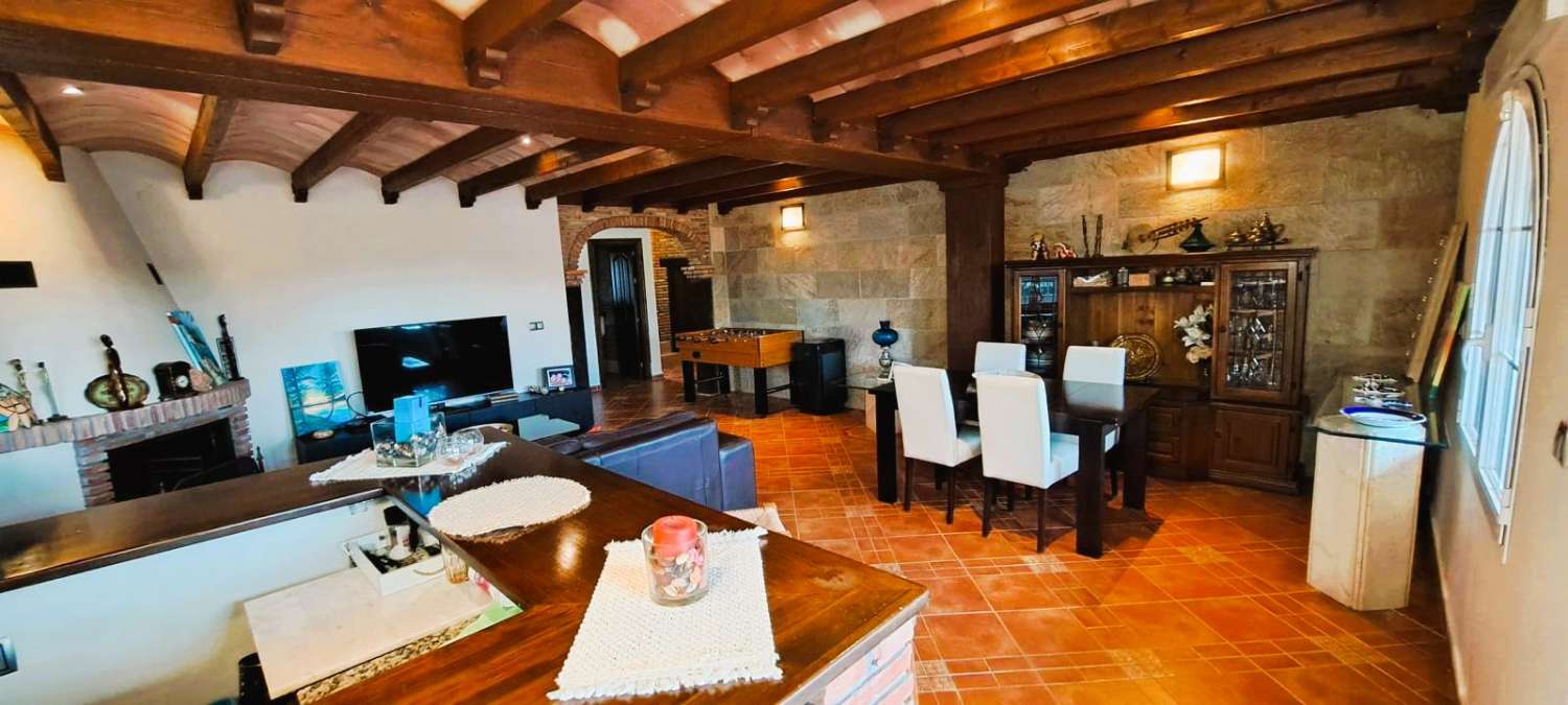 Villa independiente en Alhaurin de la Torre