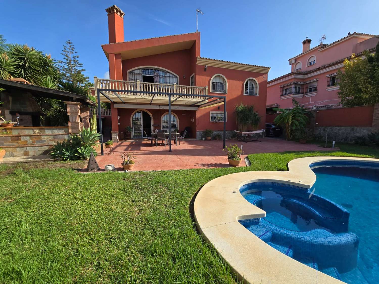 Villa independiente en Alhaurin de la Torre