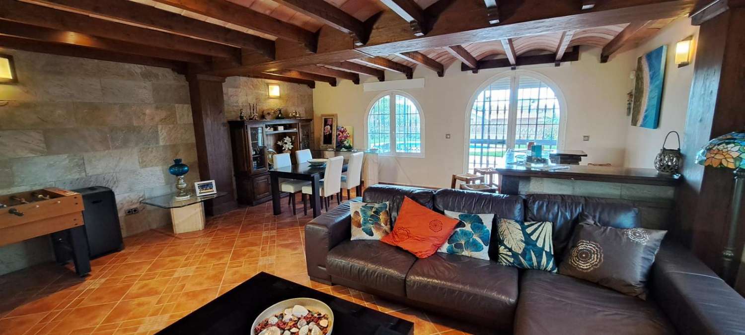 Villa independiente en Alhaurin de la Torre