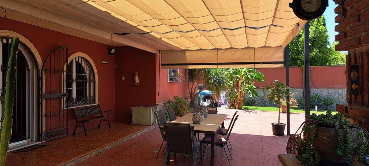 Villa independiente en Alhaurin de la Torre