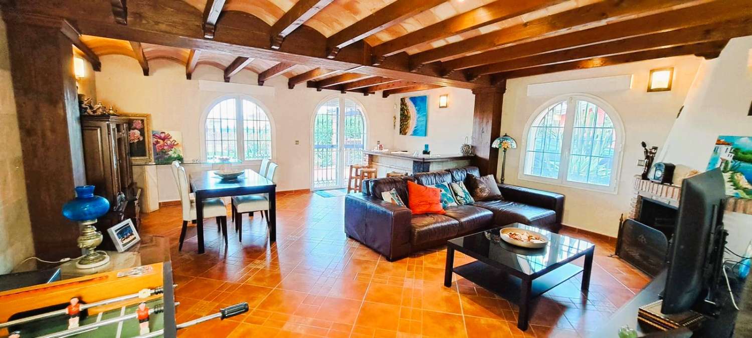 Villa independiente en Alhaurin de la Torre