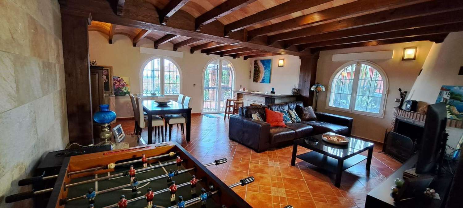 Villa independiente en Alhaurin de la Torre