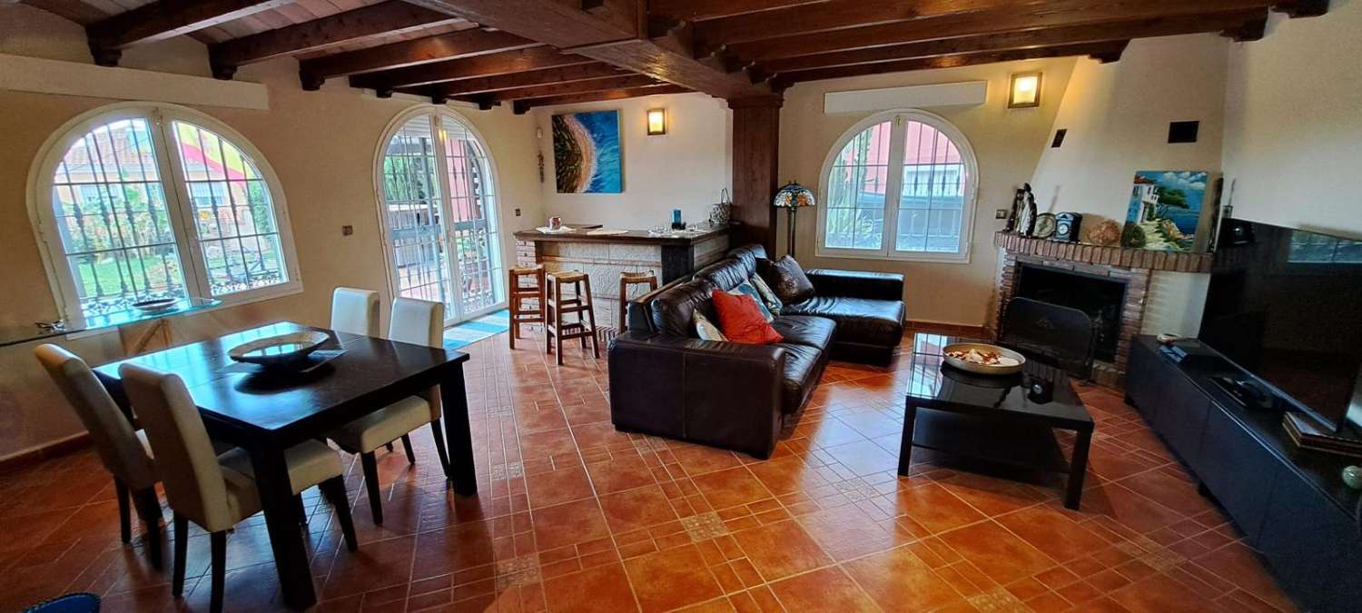 Villa independiente en Alhaurin de la Torre