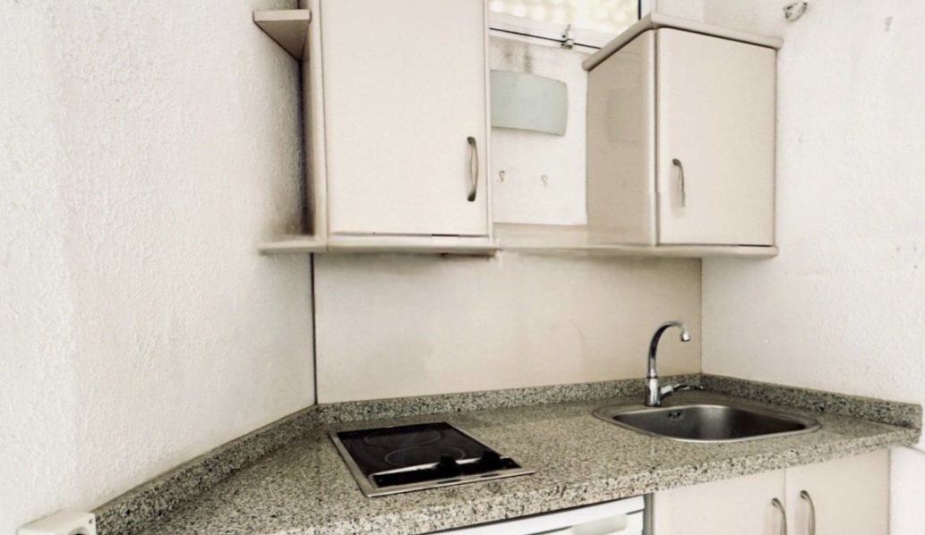 Estudio en el corazón de Torremolinos