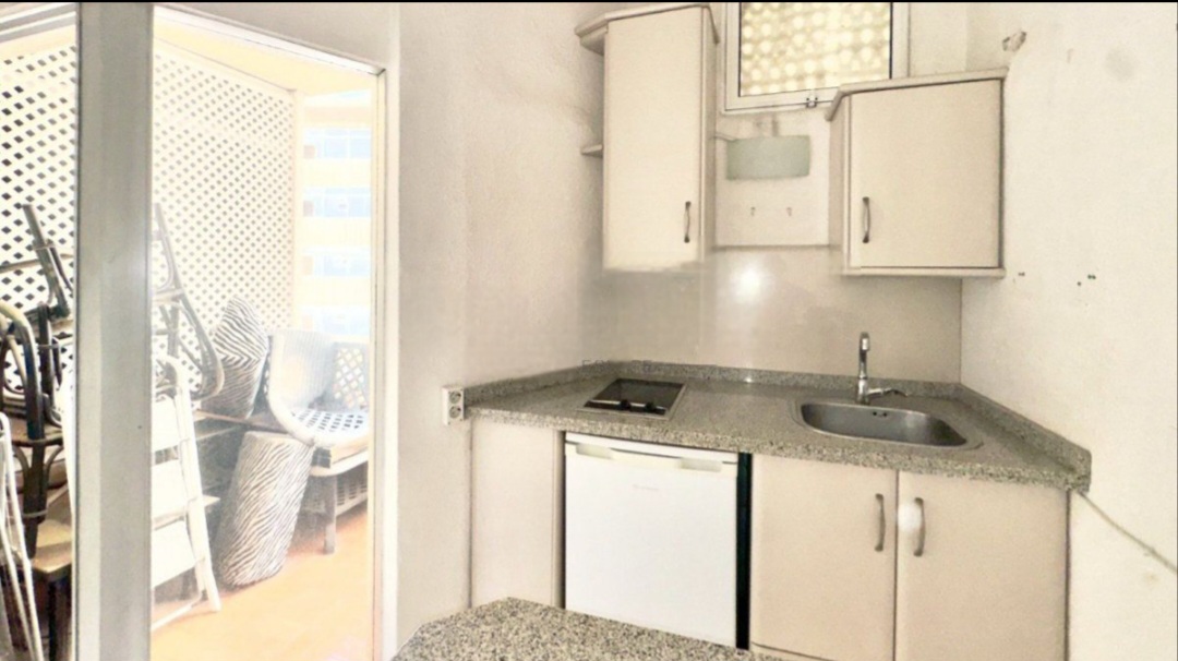 Estudio en el corazón de Torremolinos