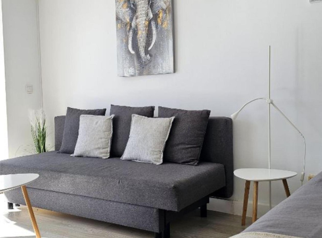 Estudio reformado con licencia turística y alta rentabilidad – Torremolinos