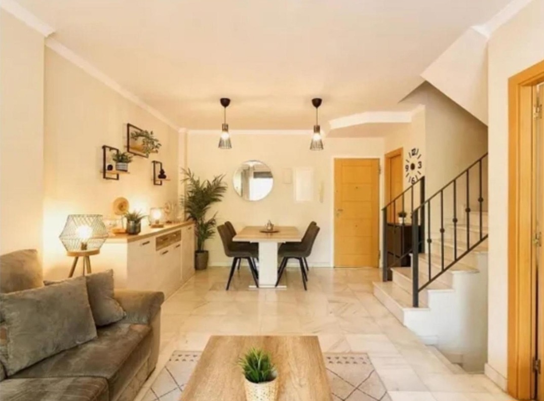 Casa adosada en el centro de Benalmádena – A pocos minutos de la playa