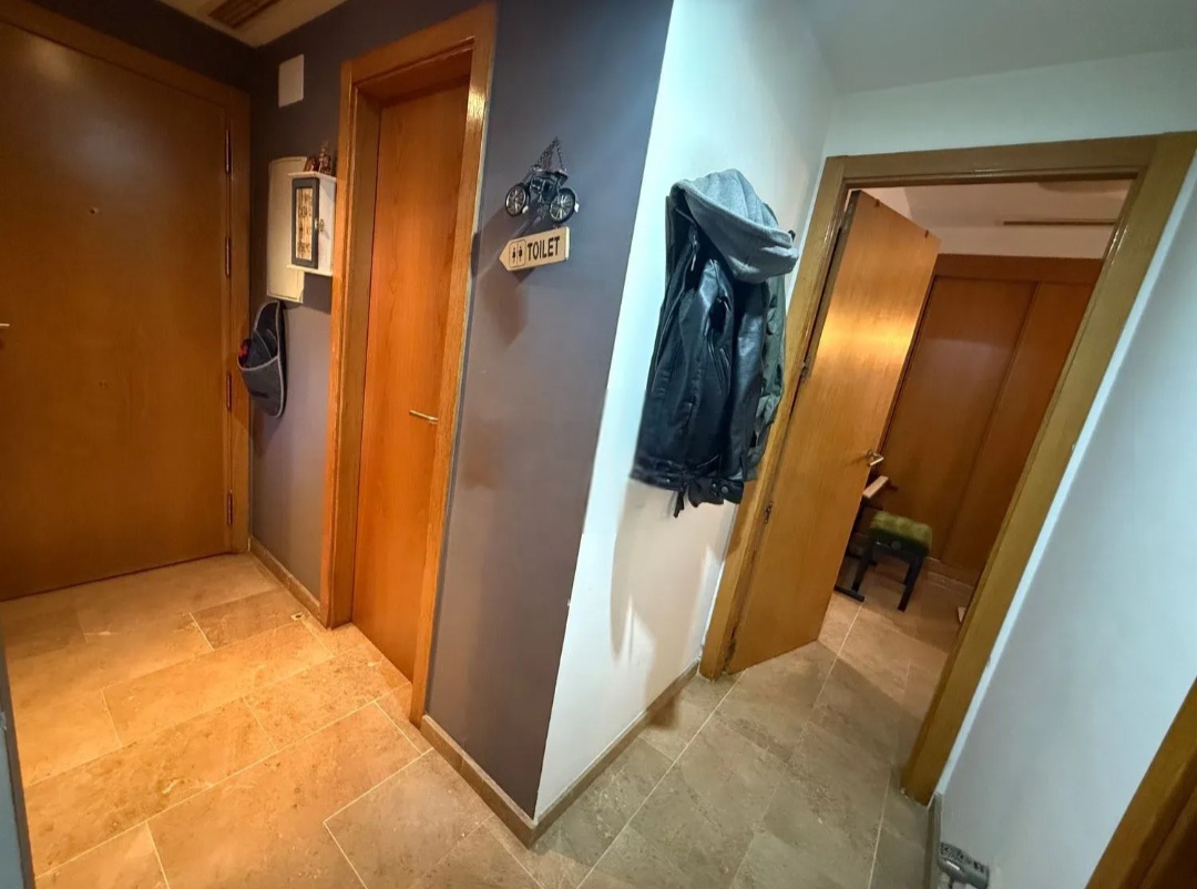 Piso con espectacular terraza de 35 m² y acceso directo a piscina en Torremolinos