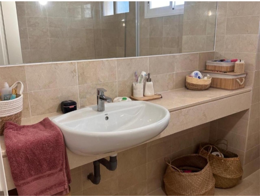 Piso prácticamente nuevo en Manilva, con menos de un año de uso.