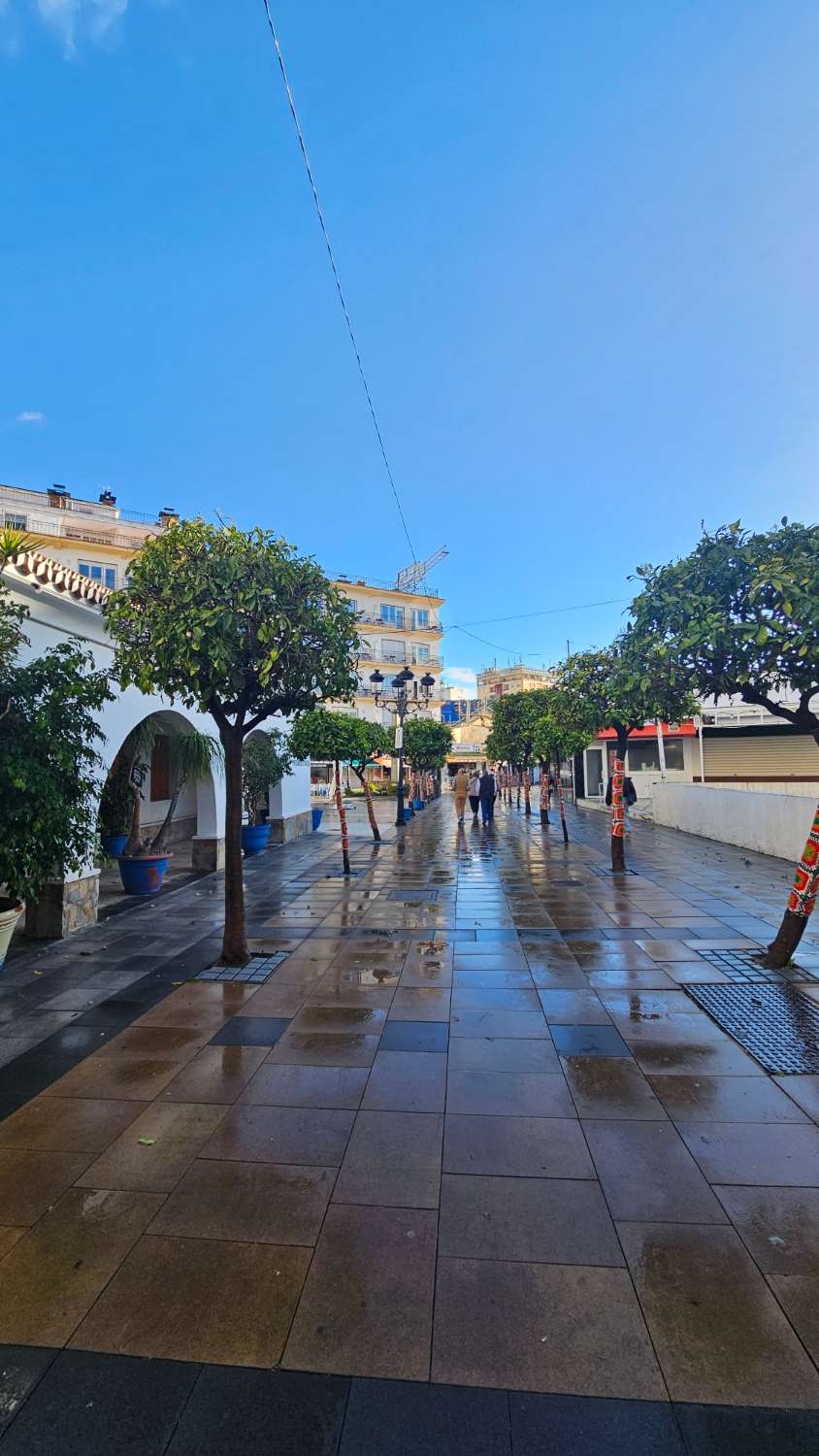 Amplio piso con gran terraza en el centro de Torremolinos