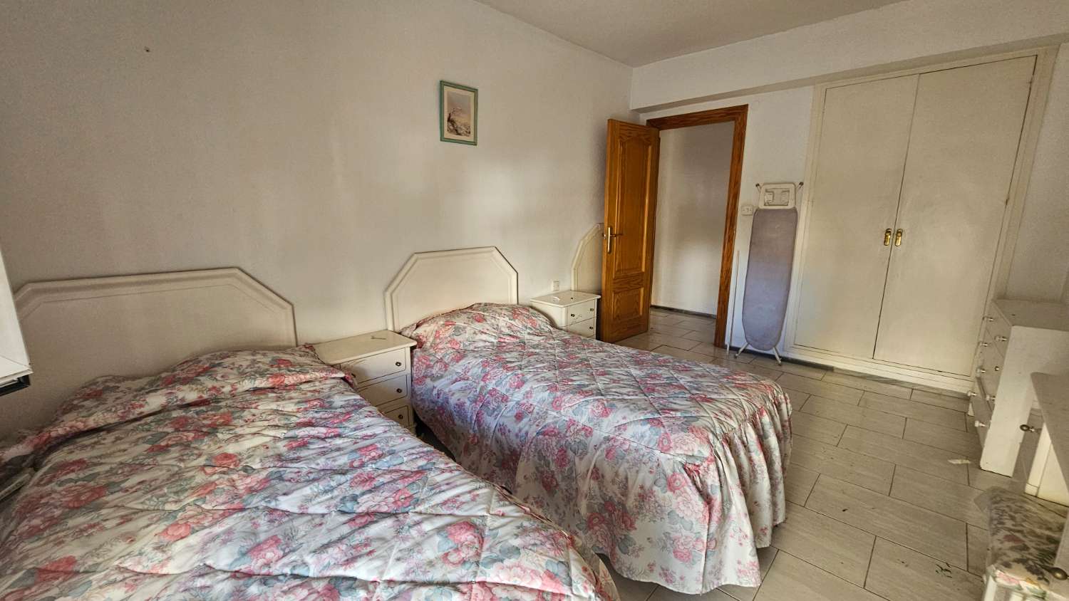 Amplio piso con gran terraza en el centro de Torremolinos