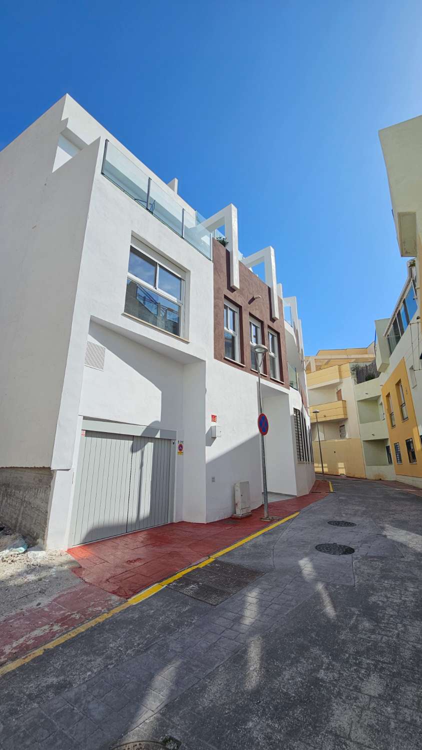 Apartamento en alquiler de larga temporada en Torre de Benagalbón, en el municipio de Rincón de la Victoria.