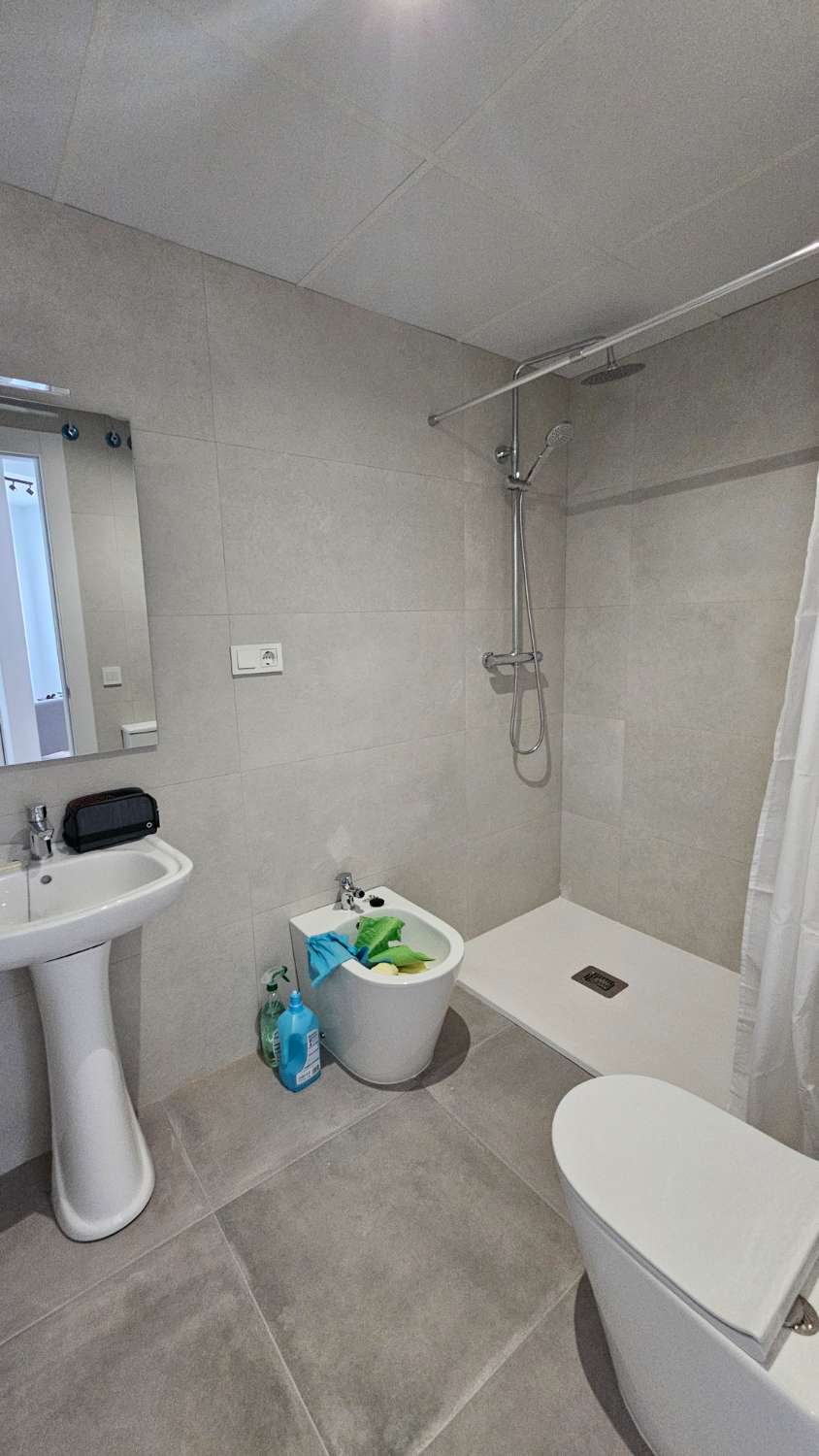 Apartamento en alquiler de larga temporada en Torre de Benagalbón, en el municipio de Rincón de la Victoria.