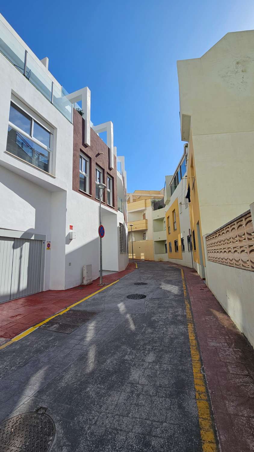 Apartamento en alquiler de larga temporada en Torre de Benagalbón, en el municipio de Rincón de la Victoria.