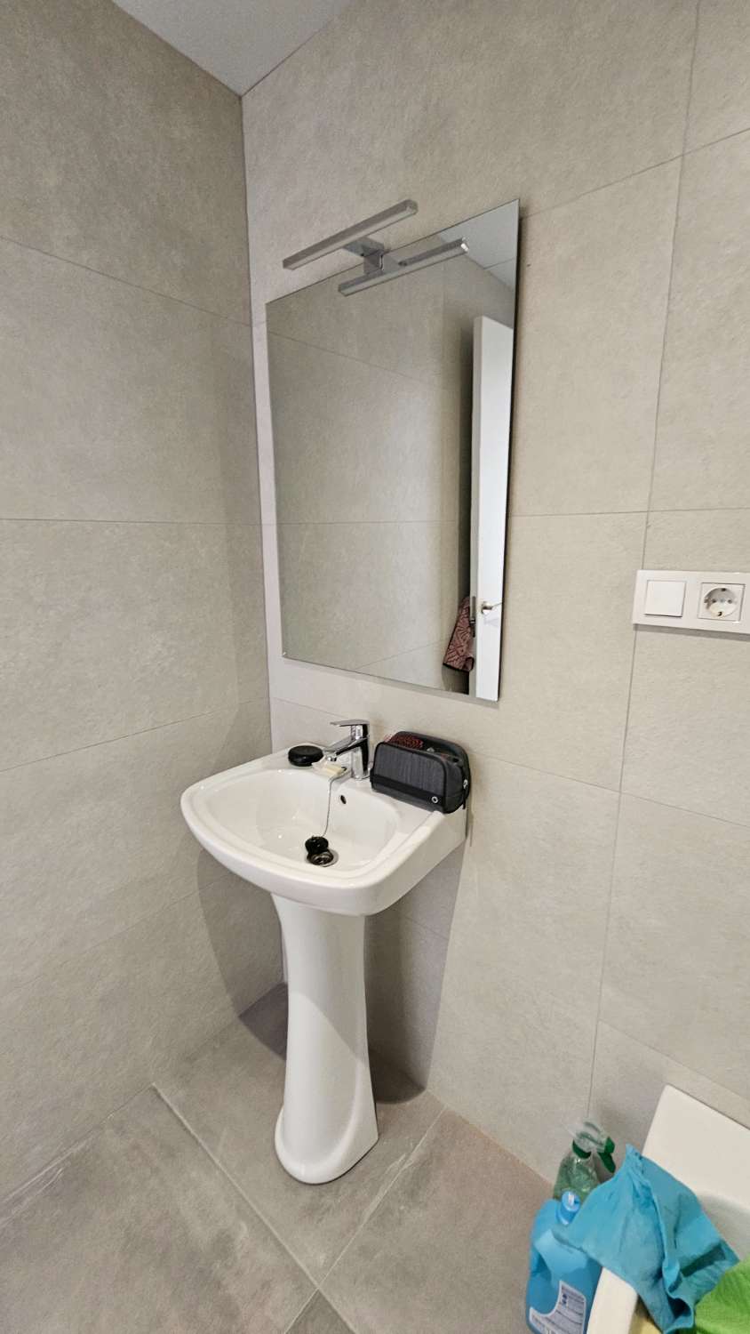 Apartamento en alquiler de larga temporada en Torre de Benagalbón, en el municipio de Rincón de la Victoria.