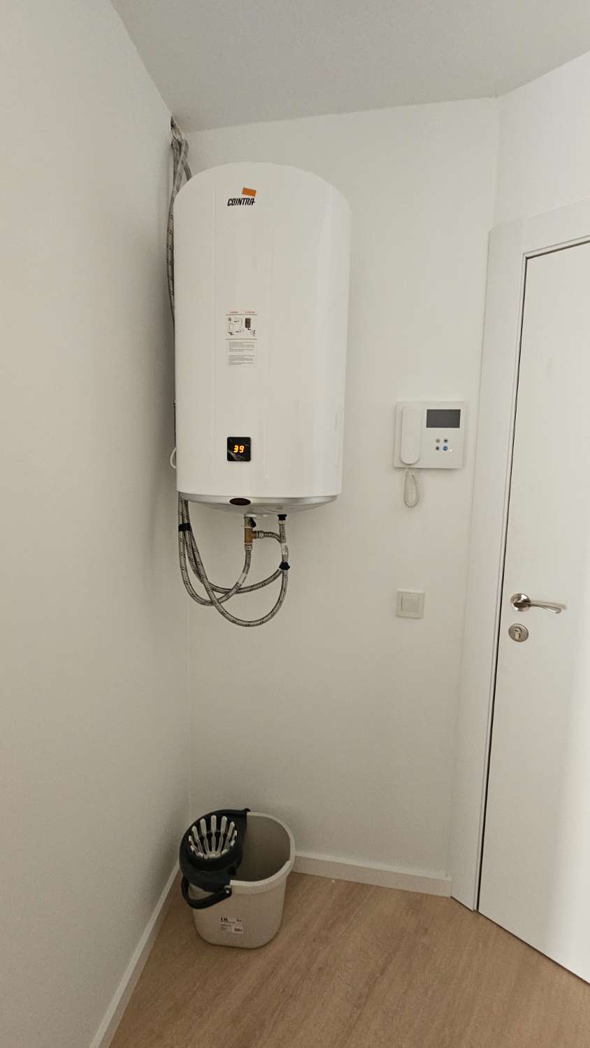 Apartamento en alquiler de larga temporada en Torre de Benagalbón, en el municipio de Rincón de la Victoria.