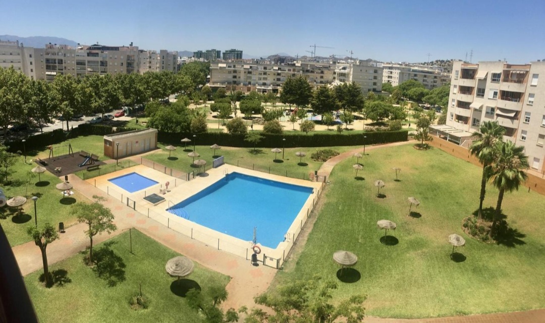 Magnífico ático en Teatinos – Ubicación privilegiada y alta rentabilidad en Málaga