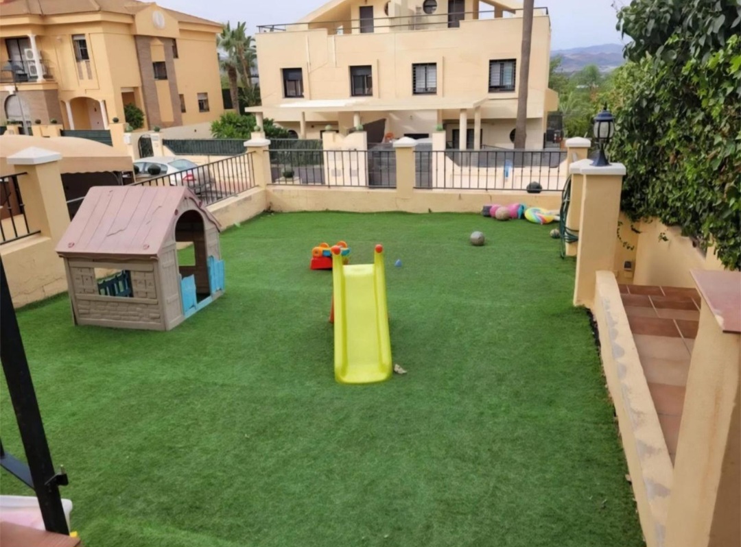 Magnífica vivienda pareada en alquiler en Alhaurín de la Torre (zona Capellanía)