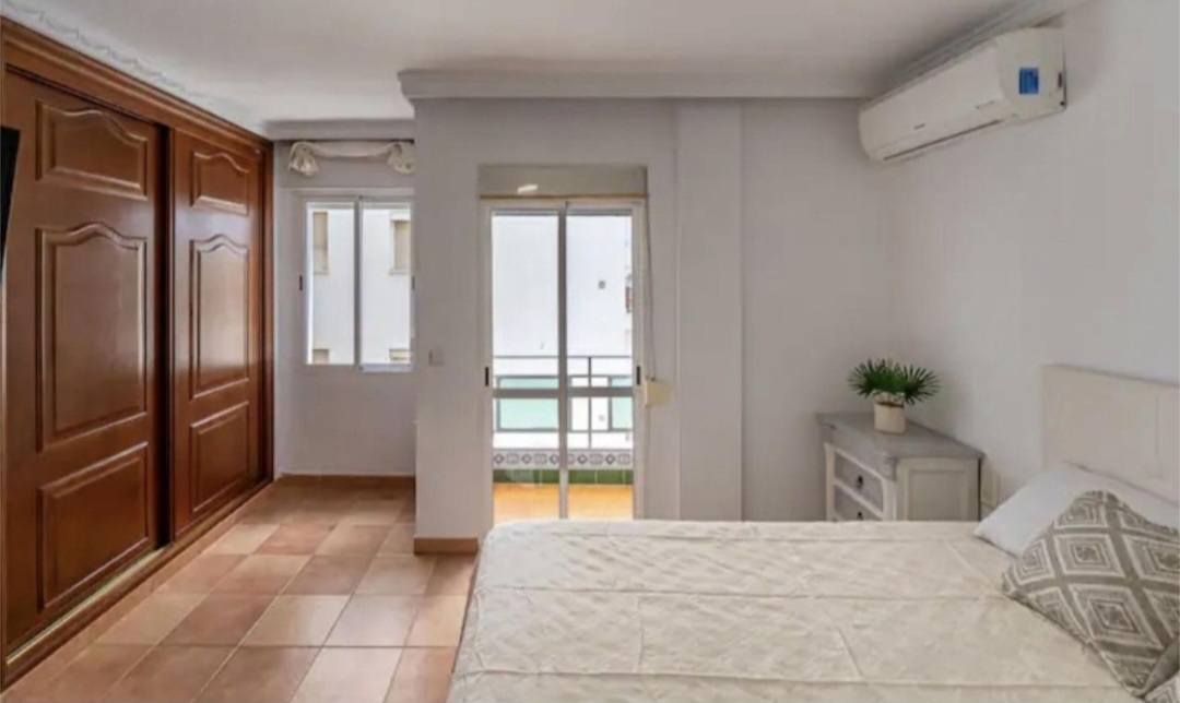 Amplio piso con vistas al mar en excelente ubicación