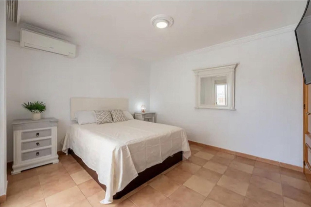 Amplio piso con vistas al mar en excelente ubicación