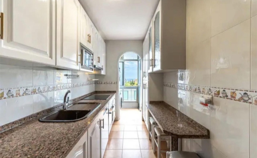 Amplio piso con vistas al mar en excelente ubicación