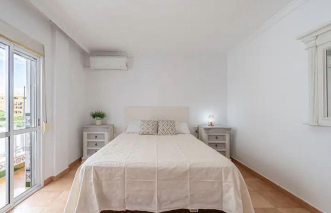 Amplio piso con vistas al mar en excelente ubicación