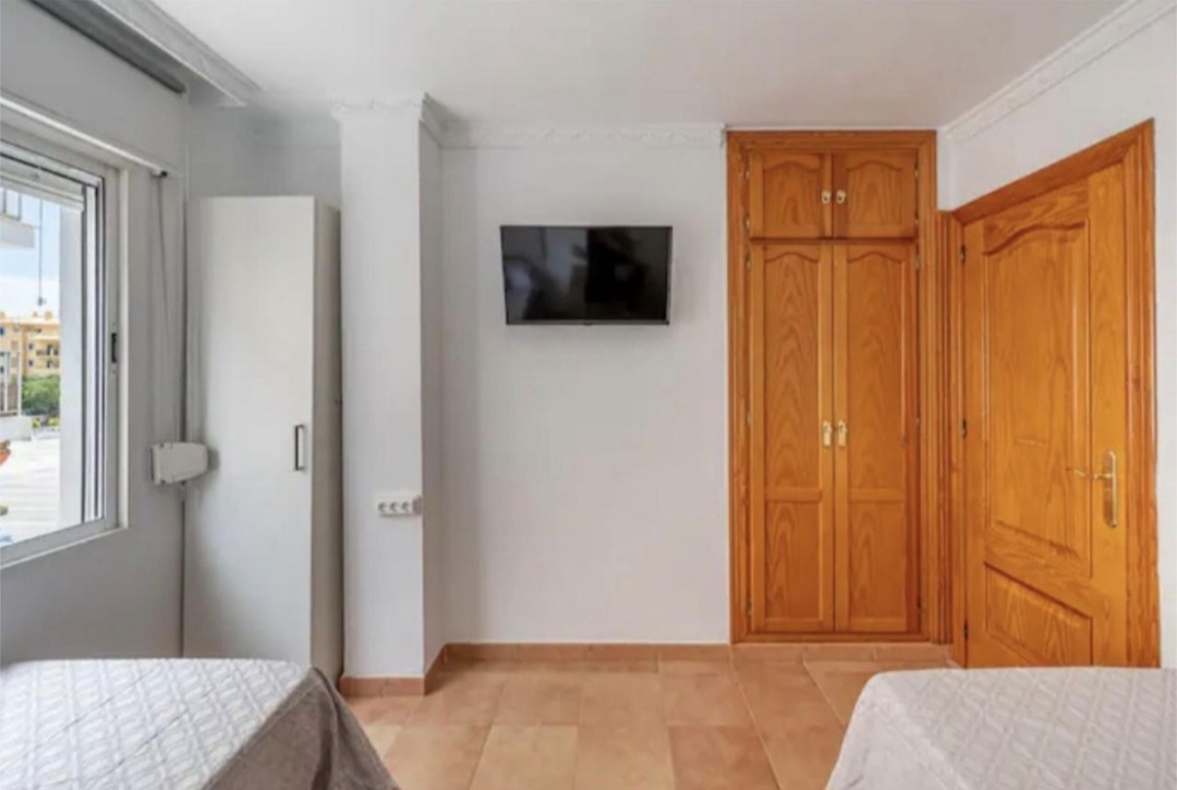 Amplio piso con vistas al mar en excelente ubicación