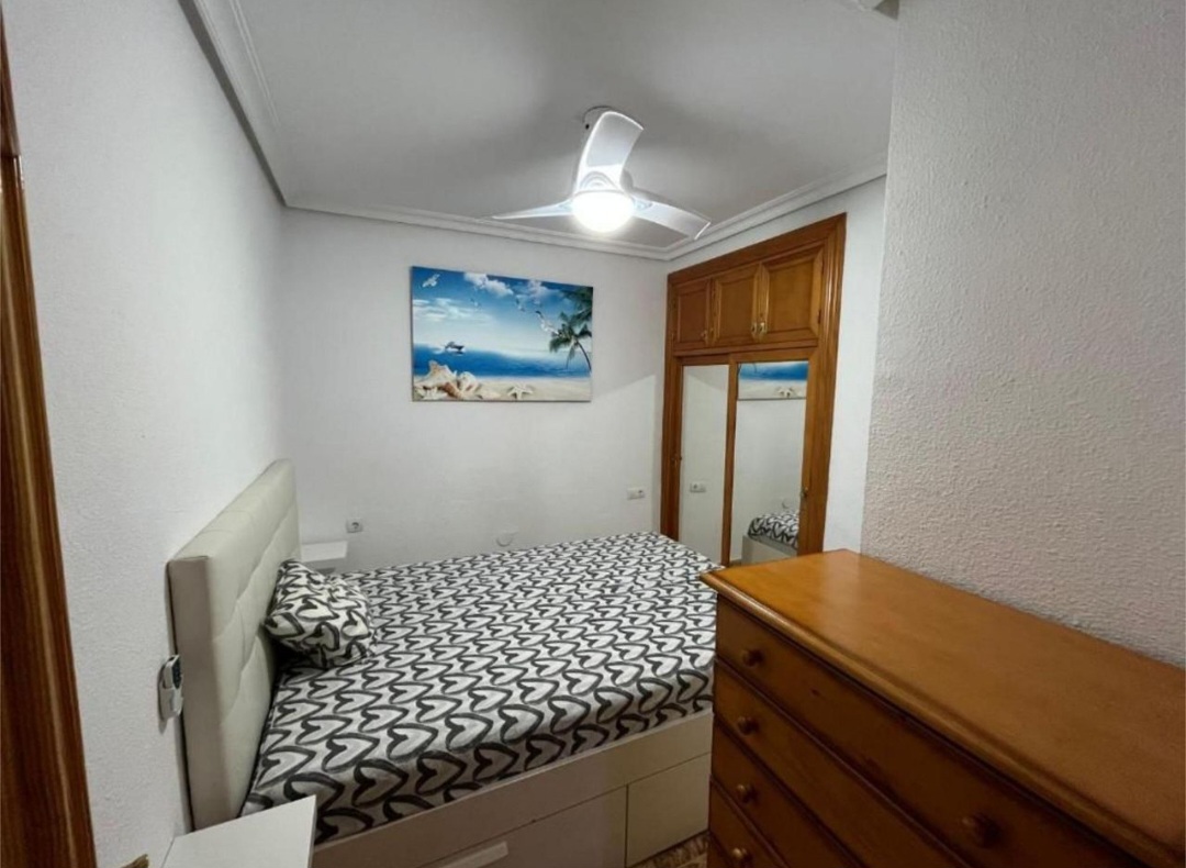 Apartamento en planta baja en Benalmádena Costa, a pocos minutos de la playa