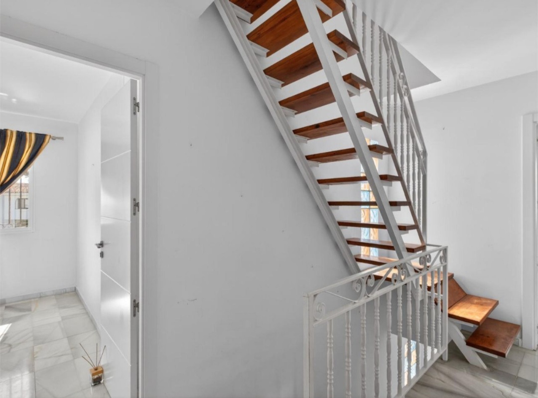 Encantadora casa adosada a solo 300 metros del mar en Calahonda, Mijas