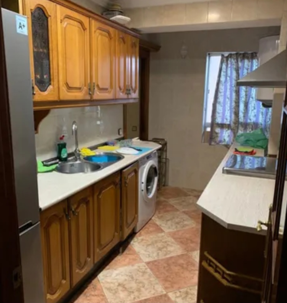 Amplio piso exterior con vistas despejadas en POrtada Alta (Málaga) – Ideal para vivir o invertir