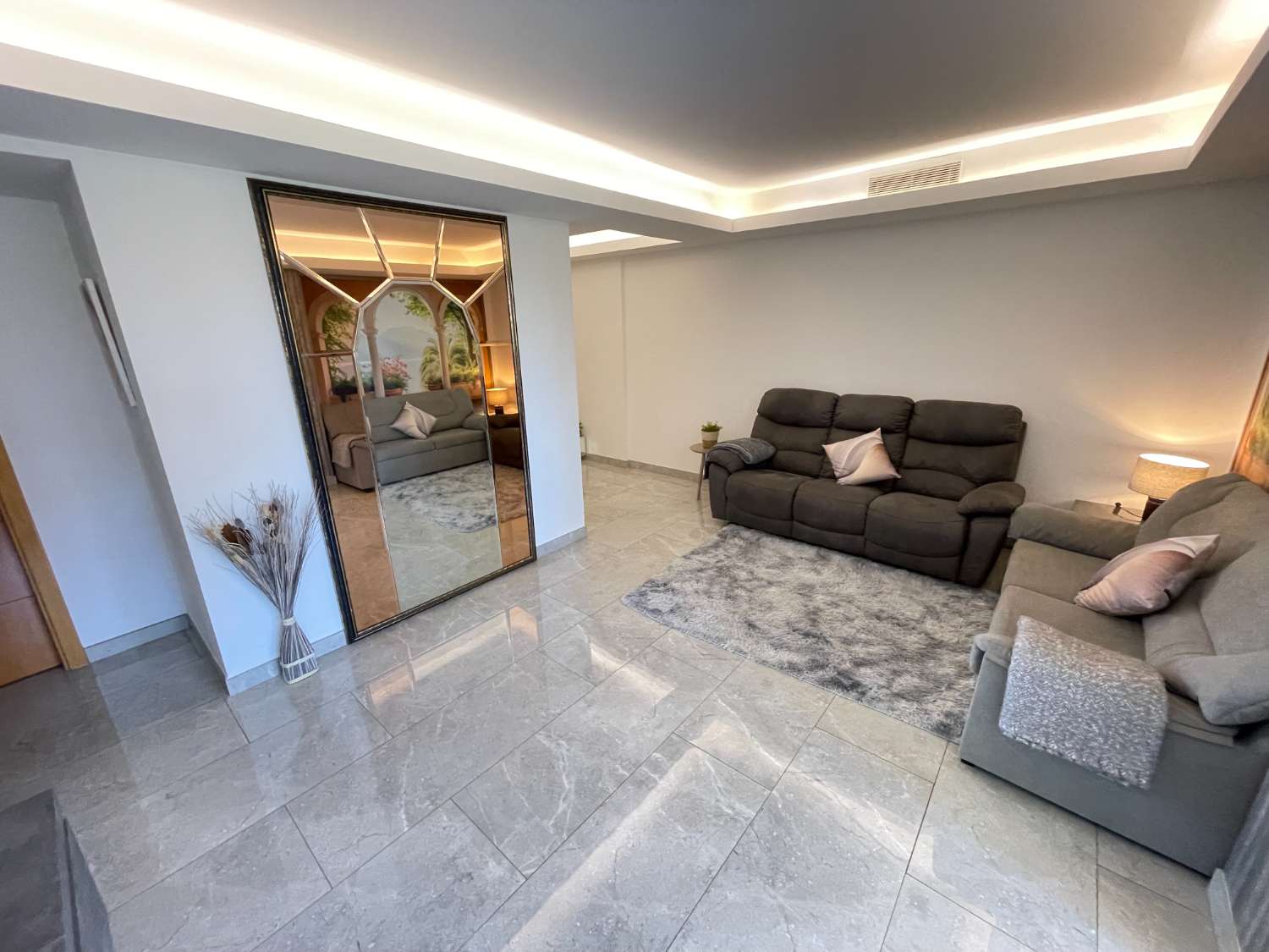 Piso reformado integralmente en 2018 en Marbella, listo para entrar a vivir