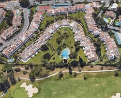 Exclusivo apartamento en entorno de golf con jardín y piscina