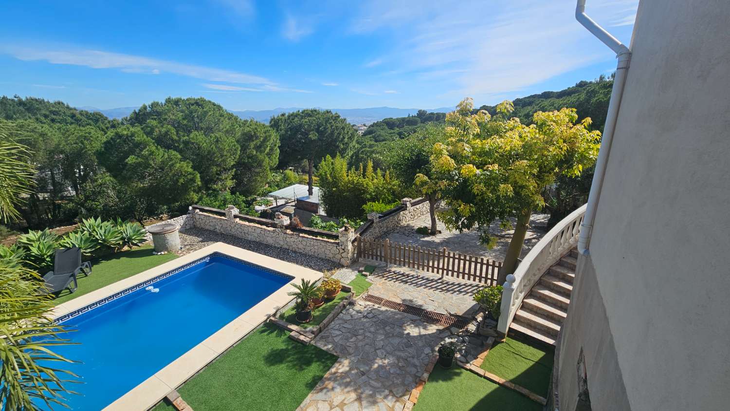 Villa independiente con impresionantes vistas en Pinos de Alhaurín – Alhaurín de la Torre