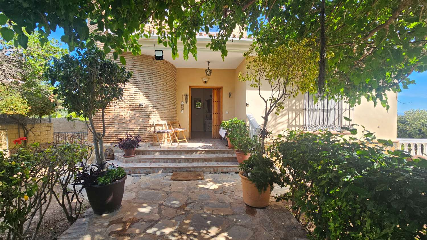 Villa independiente con impresionantes vistas en Pinos de Alhaurín – Alhaurín de la Torre