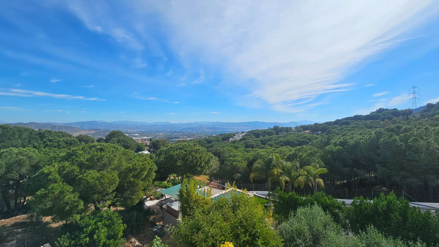 Villa independiente con impresionantes vistas en Pinos de Alhaurín – Alhaurín de la Torre