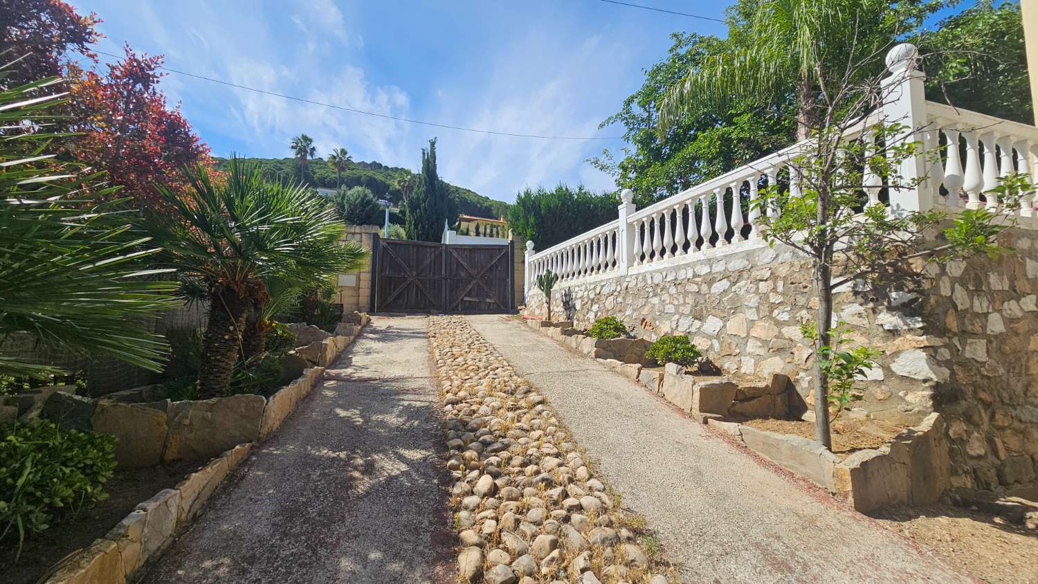 Villa independiente con impresionantes vistas en Pinos de Alhaurín – Alhaurín de la Torre