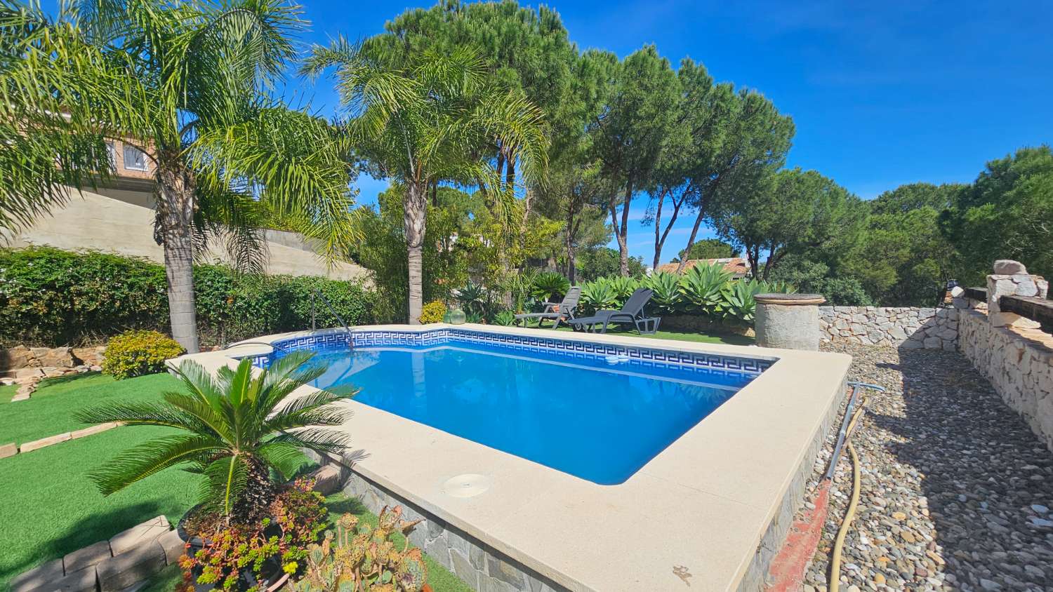 Villa independiente con impresionantes vistas en Pinos de Alhaurín – Alhaurín de la Torre